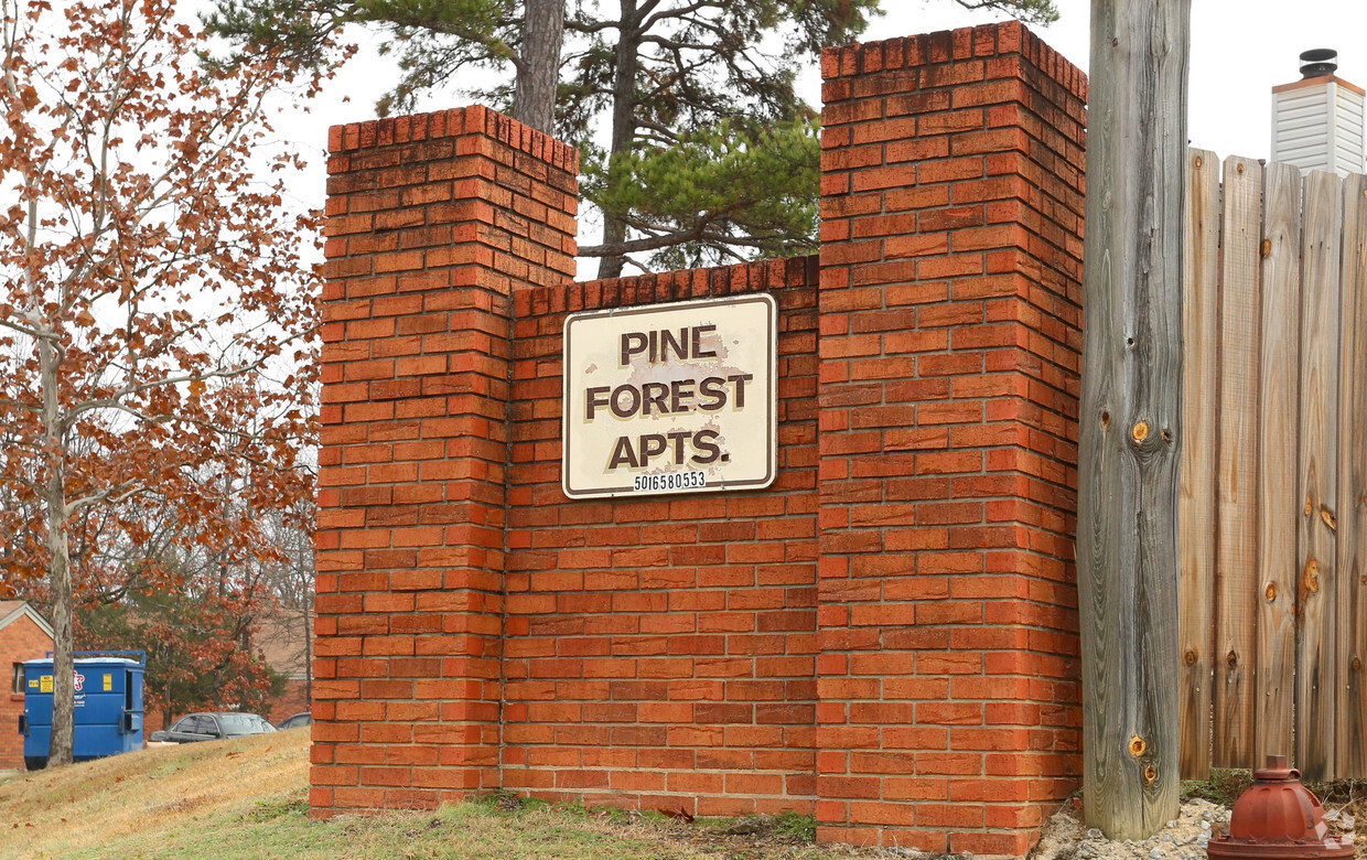 Building Photo - Pine Forest Apartments