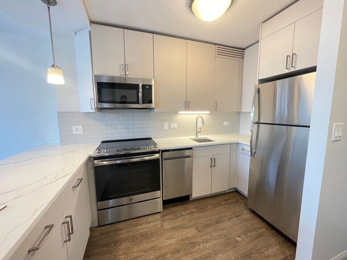 Foto principal - 325 W Illinois St
