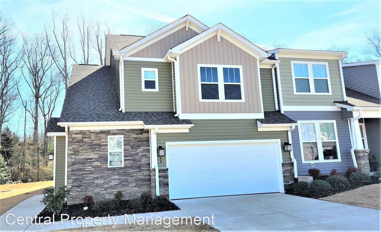 3 br, 2.5 bath House 40 Creekhaven Lane House Rental in Taylors, SC