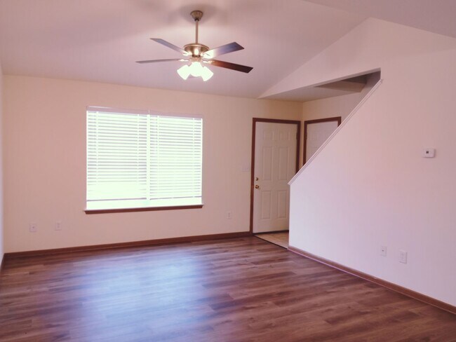 Foto del edificio - 5708-5710 Canaveral Drive