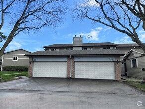 Building Photo - 693 Mallard Ln
