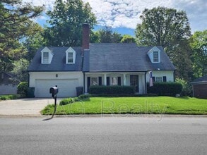 Building Photo - 9409 Radner Ln