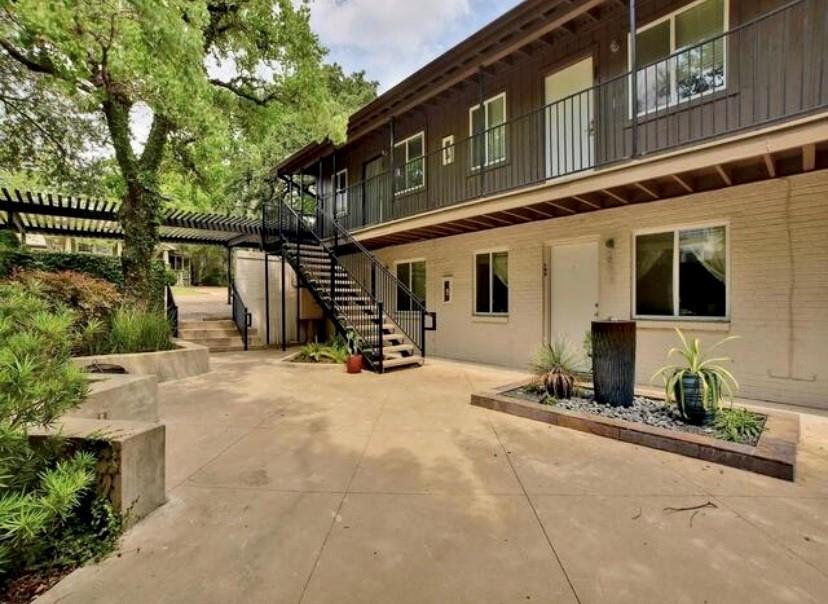 Foto principal - 1503 W 9th St