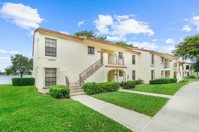 Building Photo - 2900 Olivewood Terrace