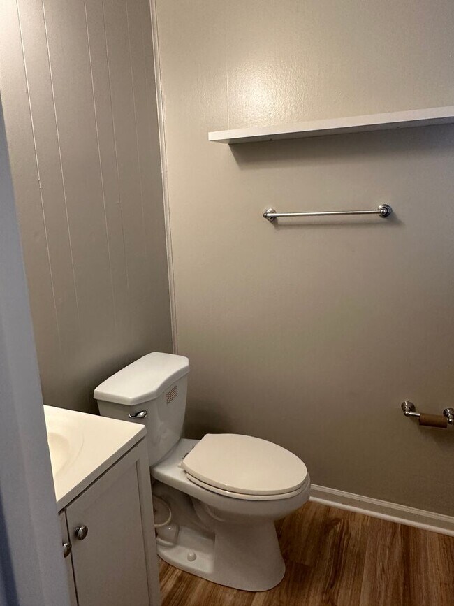 Foto del edificio - 3 Bedroom Home on Harper Rd