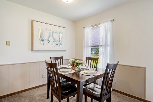 Building Photo - Brookmeadow Apartments