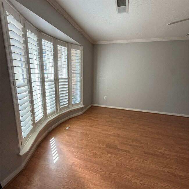 Foto del edificio - 509 Avondale Ln