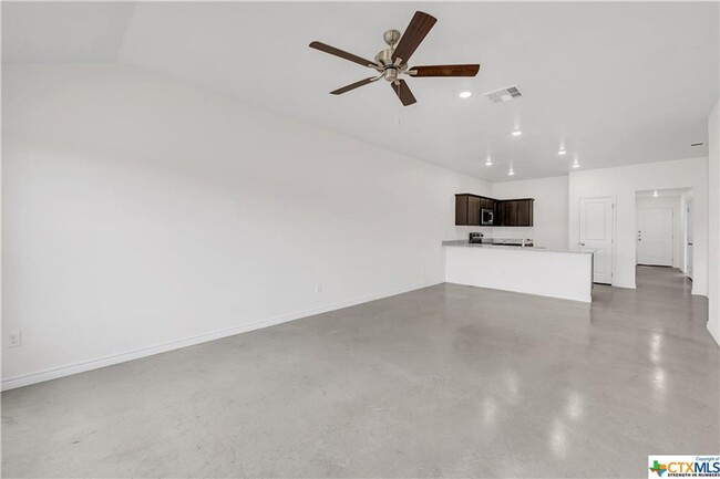 Building Photo - 1210 Lehmann Dr