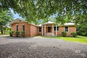 Building Photo - 21213 Lawrence Rd