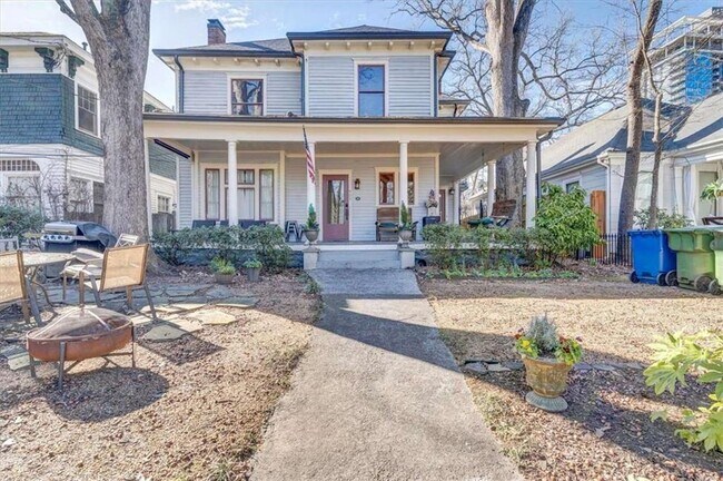 Foto del edificio - 952 Myrtle St NE