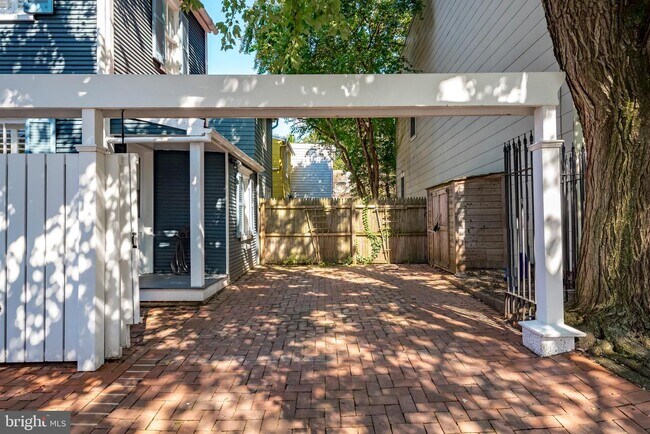 Foto del edificio - 104 Market St