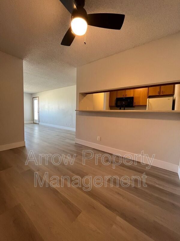 Foto del edificio - 2340 N 44th St