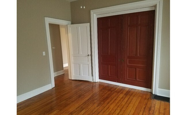 Foto del edificio - 2201 Kemper Ln
