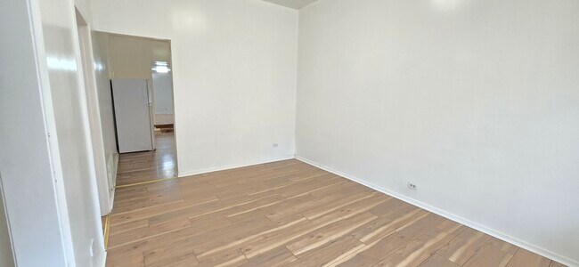 Foto del edificio - 3021 S Broad St