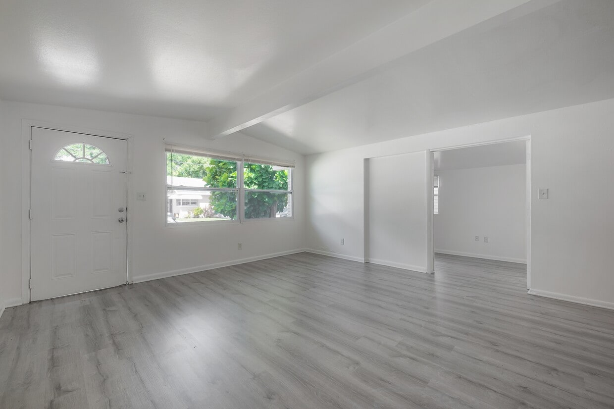 Photo - 4017 N Seminole Ave (Tampa, FL)