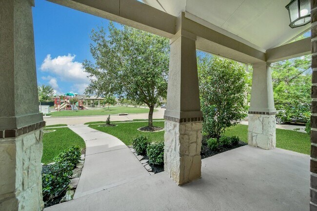 Foto del edificio - 3007 Rocky Point Dr