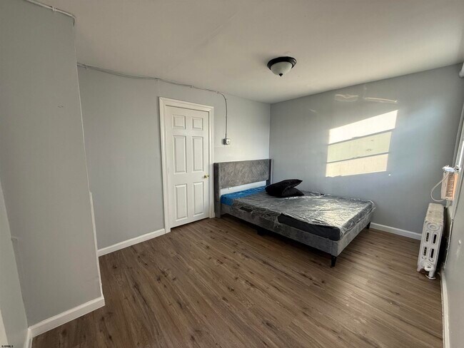 Foto del edificio - 821 Baltic Ave