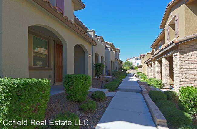 Foto del edificio - 3 br, 3 bath House - 93 Alamere Falls Dr.