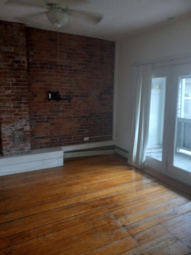 Foto del edificio - 115 Hampshire St