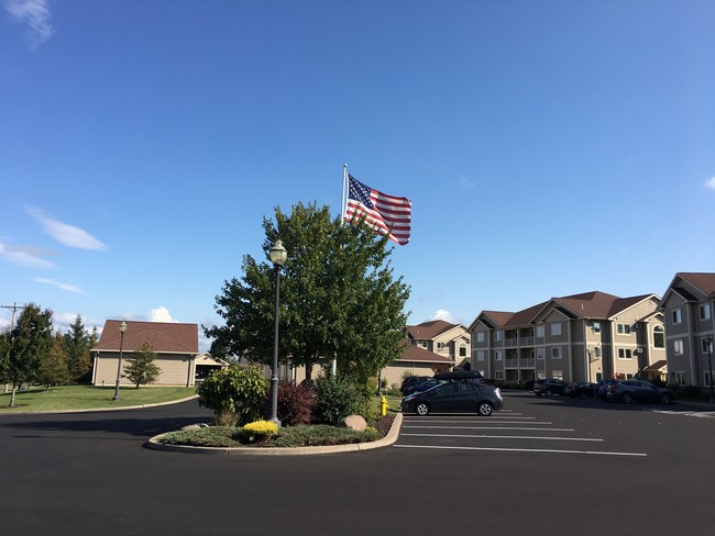 Building Photo - Starlight Estates Apartments