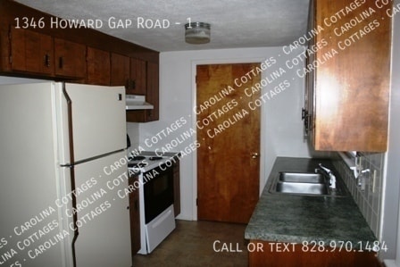 Building Photo - 1346 Howard Gap Rd