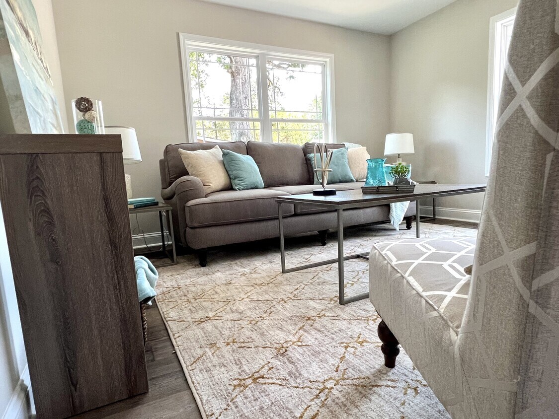 Foto principal - 634 Laundry St