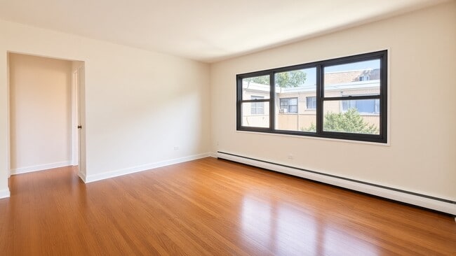 Foto del edificio - 6454 N Ridge Blvd