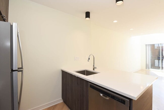 Foto del edificio - 843 W Grace St