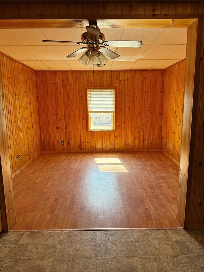 Foto del edificio - Blair Bar