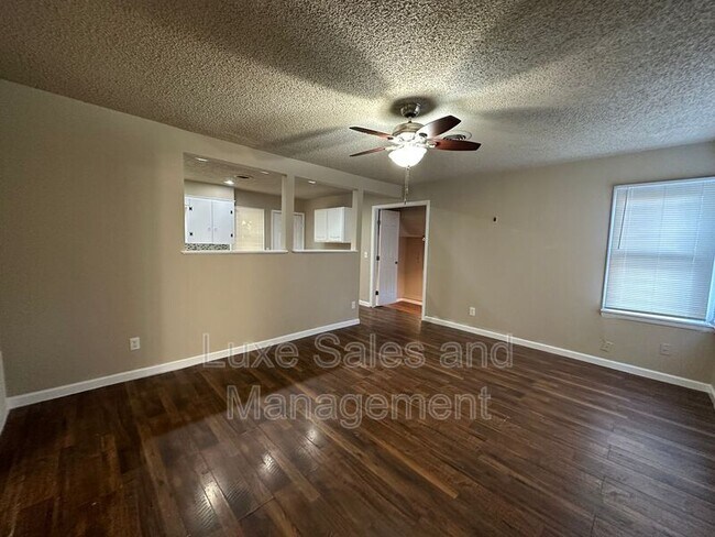 Foto del edificio - 2001 E Harlow Pl