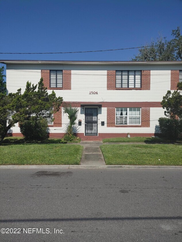 Primary Photo - 1504 Wilcox St