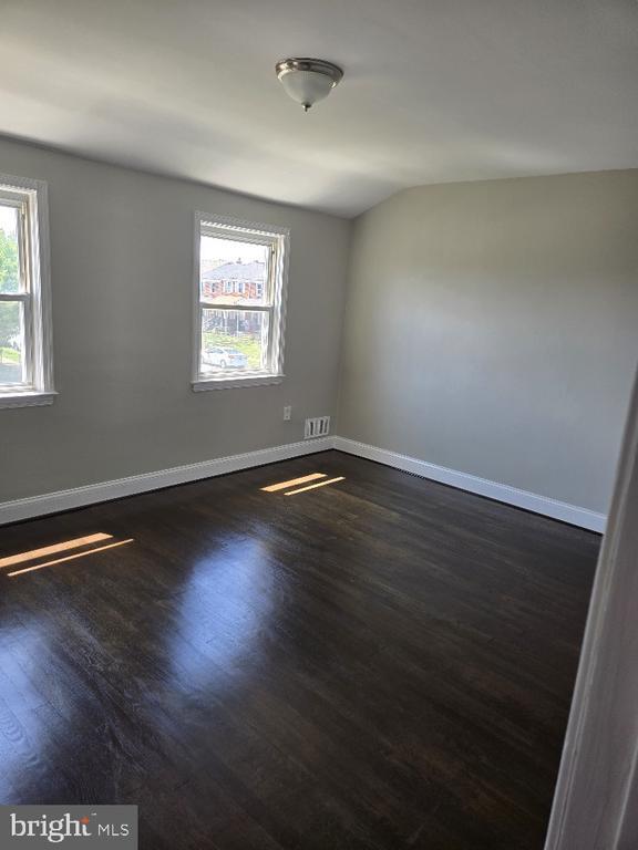 Foto del edificio - 8120 Kavanagh Rd