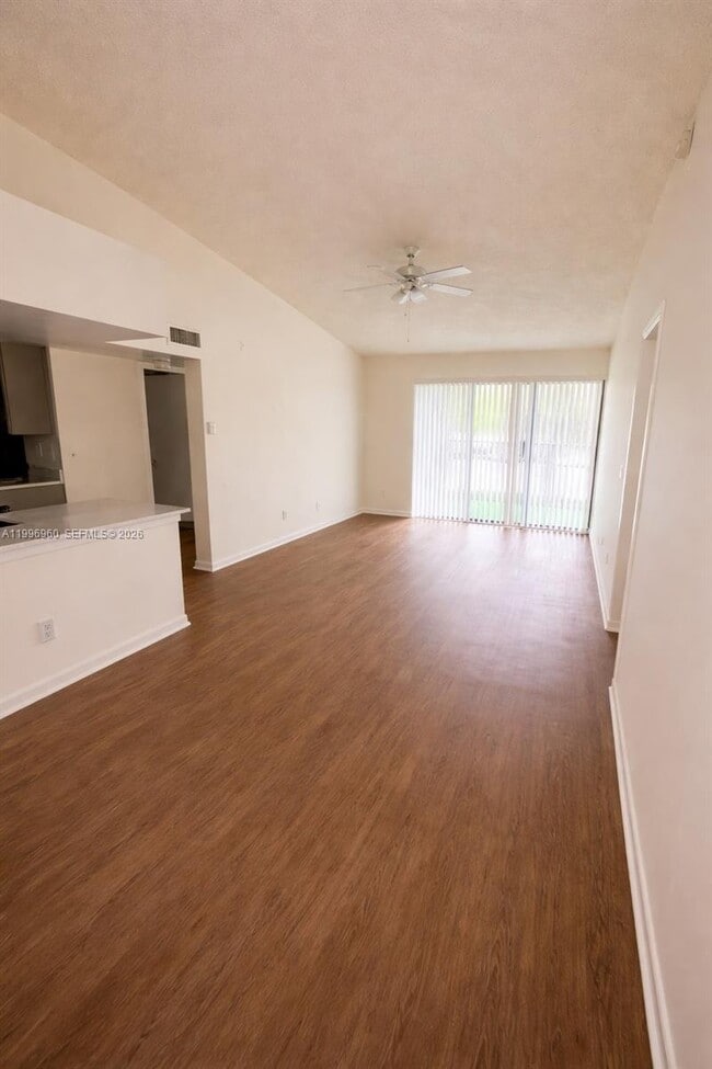 Foto del edificio - 9066 W Atlantic Blvd