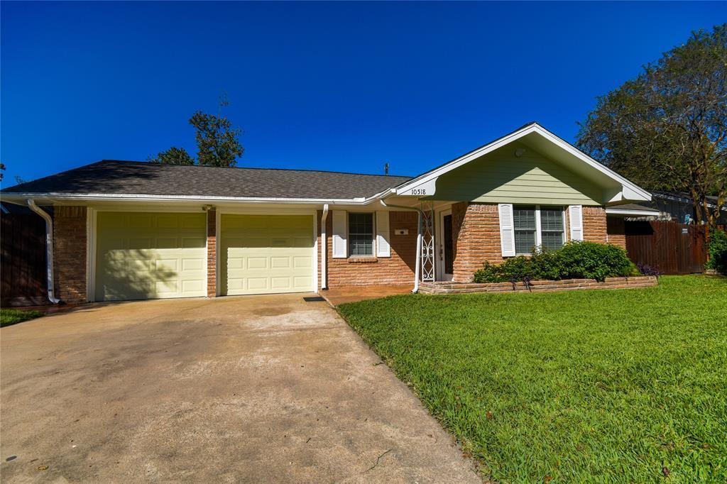 10518 Hazelhurst Dr, Houston, TX 77043 House Rental in Houston, TX