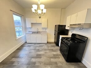 Building Photo - 343 S 100 E