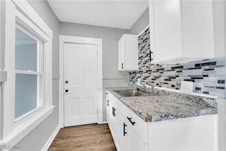 Building Photo - 3118 W 30th St