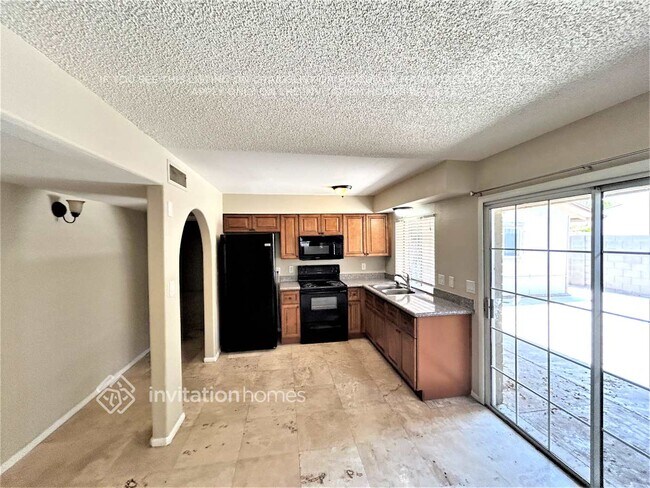 Foto del edificio - 4319 N 79th Dr