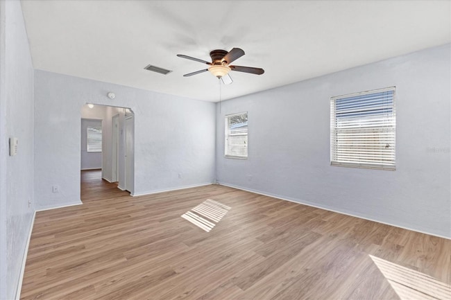 Building Photo - 2803 10th Ave W