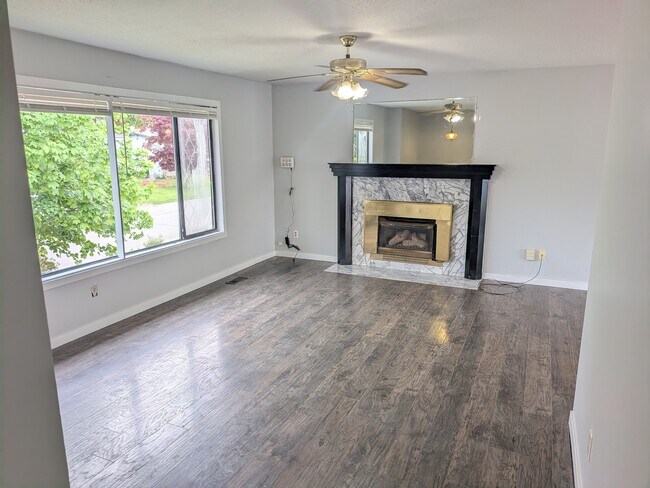 Building Photo - 45468 Spartan Crescent