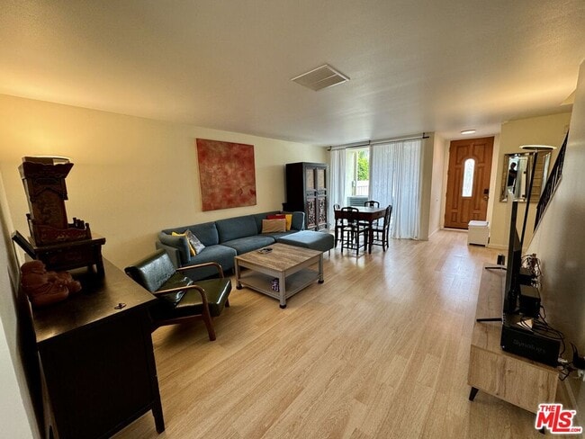 Building Photo - 5215 Sepulveda Blvd