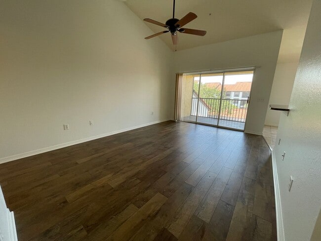 Building Photo - ANNUAL RENTAL - FAIRWAY PRESERVE-2 BED 1 B...