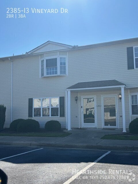 Building Photo - 2385 Vineyard Dr