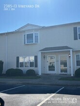 Building Photo - 2385 Vineyard Dr