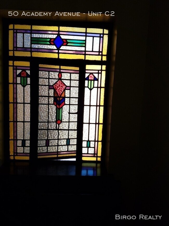 Foto del edificio - 50 Academy Ave