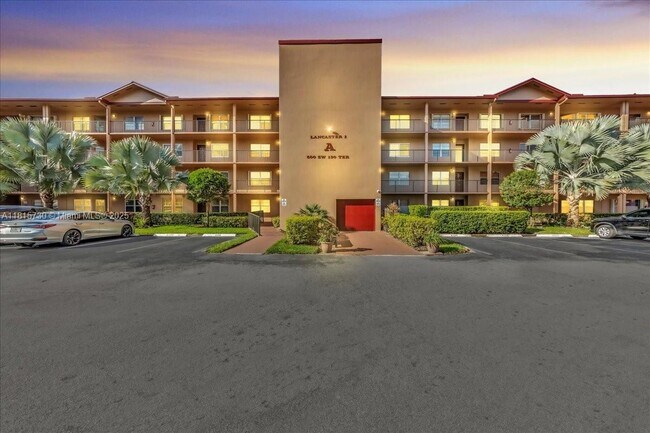 Foto del edificio - 500 SW 130th Terrace