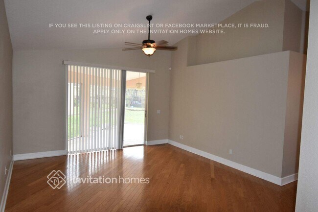 Foto del edificio - 6324 Bridgecrest Dr