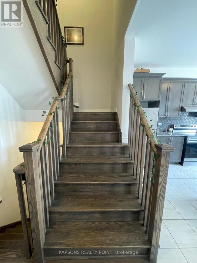 Building Photo - 11 Gemma Pl