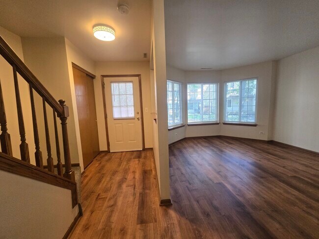 Foto del edificio - 277 W Treehouse Ln