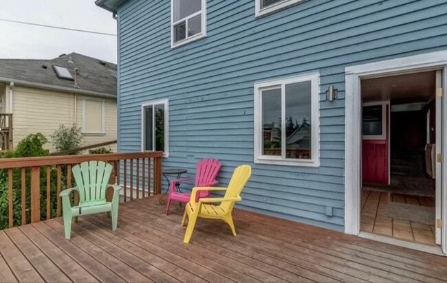 Building Photo - Charming 3 bed 1.5 bath available in Belli...