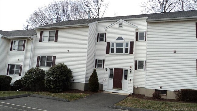 Building Photo - 167 Clark St